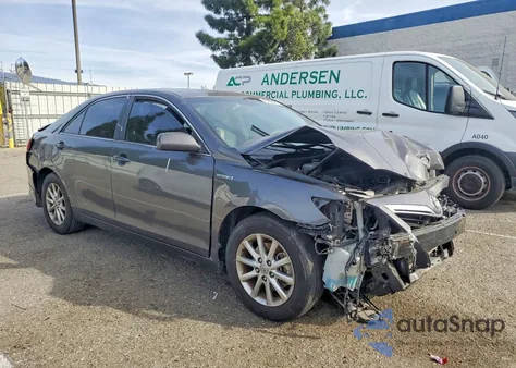 2010 Toyota Camry Hybrid from USA, damaged, VIN 4T1BB3EK0AU115928